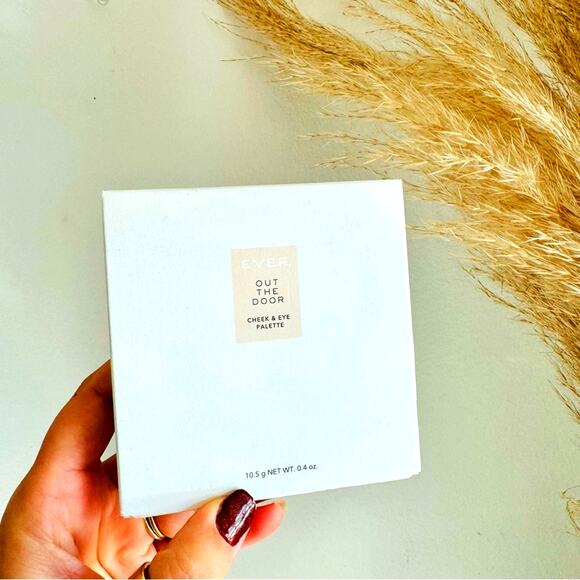 NEW EVER Bold Brave Cheek Blush Eye Eyeshadow Face Makeup Palette Clean Beauty - Picture 1 of 7